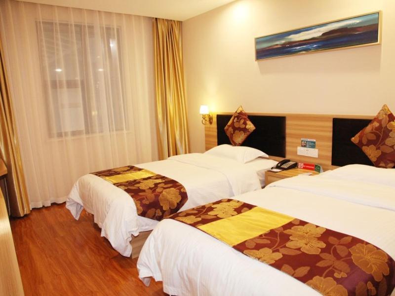 Greentree Alliance Yichang East Yichang Station Hotel Exteriör bild