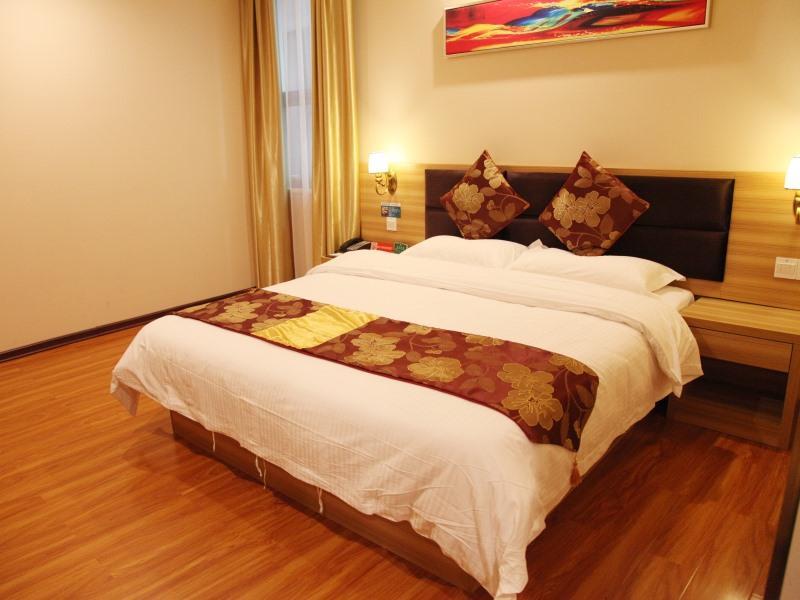 Greentree Alliance Yichang East Yichang Station Hotel Exteriör bild