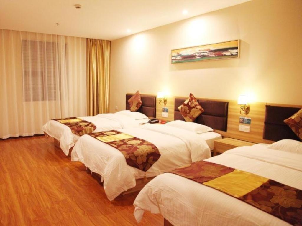 Greentree Alliance Yichang East Yichang Station Hotel Exteriör bild