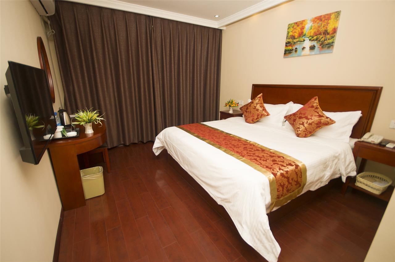 Greentree Alliance Yichang East Yichang Station Hotel Exteriör bild